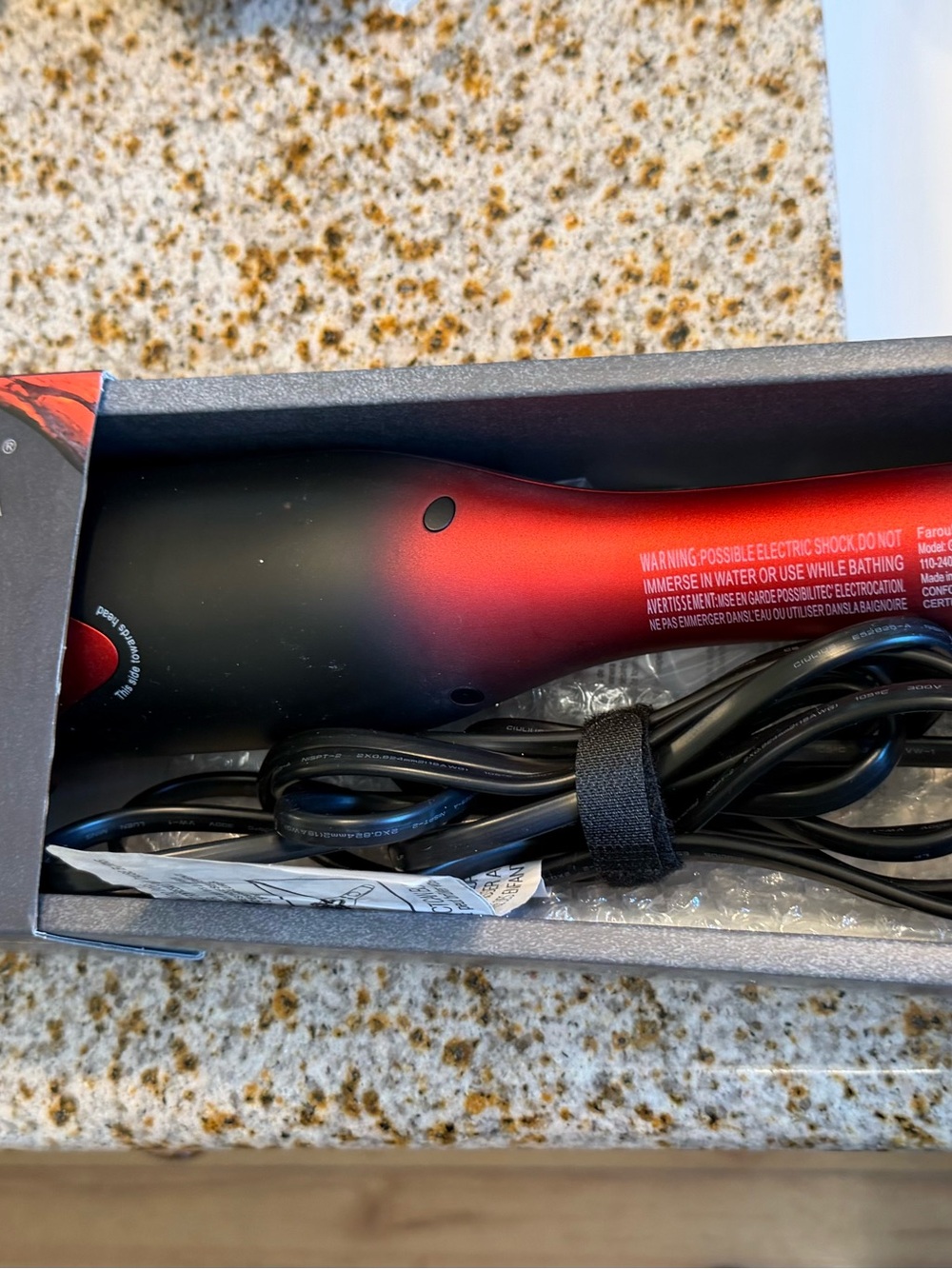 CHI Lava 1" Ceramic Pro Styling Iron - Red/Black - Picture 3 of 11